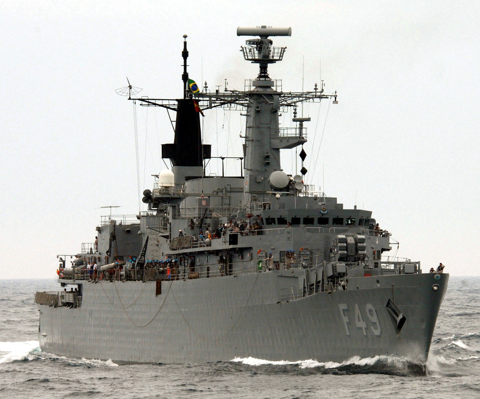 f 49 bns rademaker type 22 frigate brazilian navy ex hms battleaxe f 89