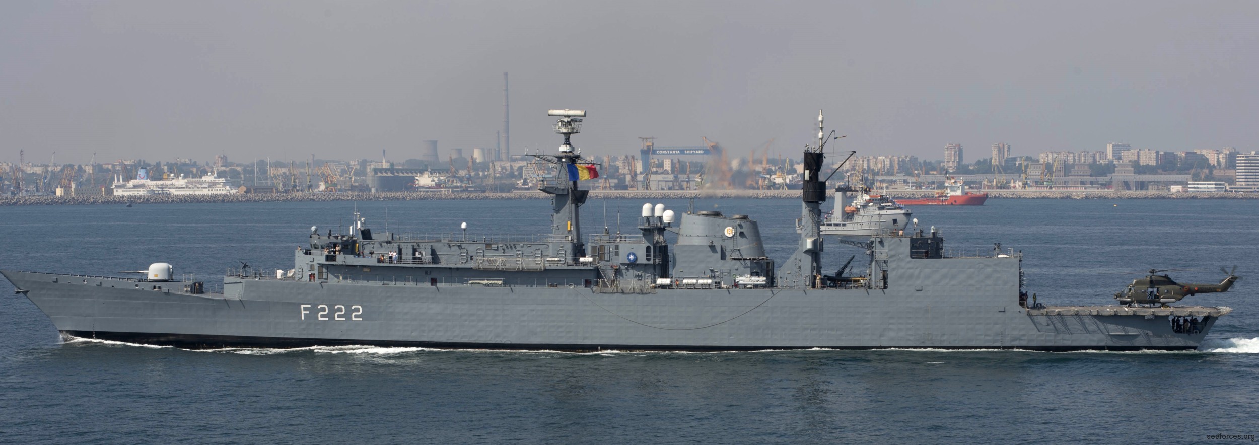 f222 regina maria romanian navy ex hms london f95 type 22 broadsword class frigate