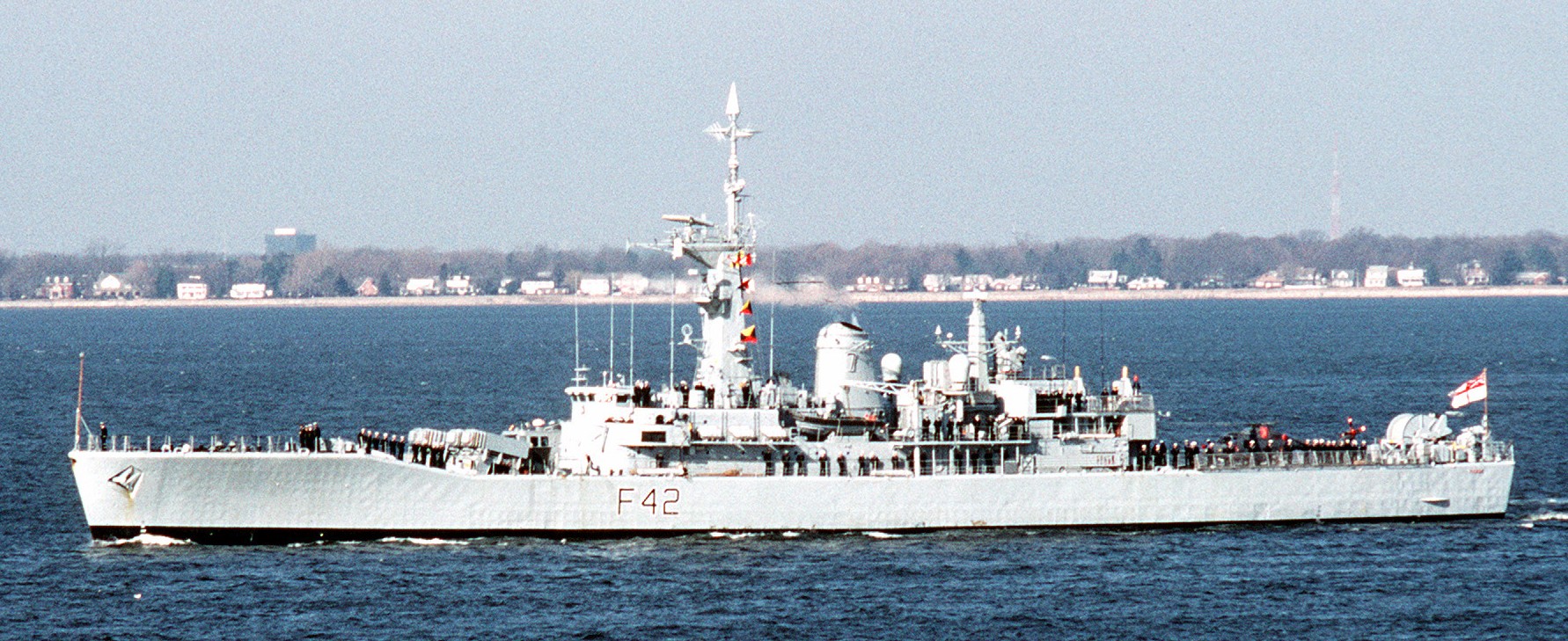 f42 hms phoebe