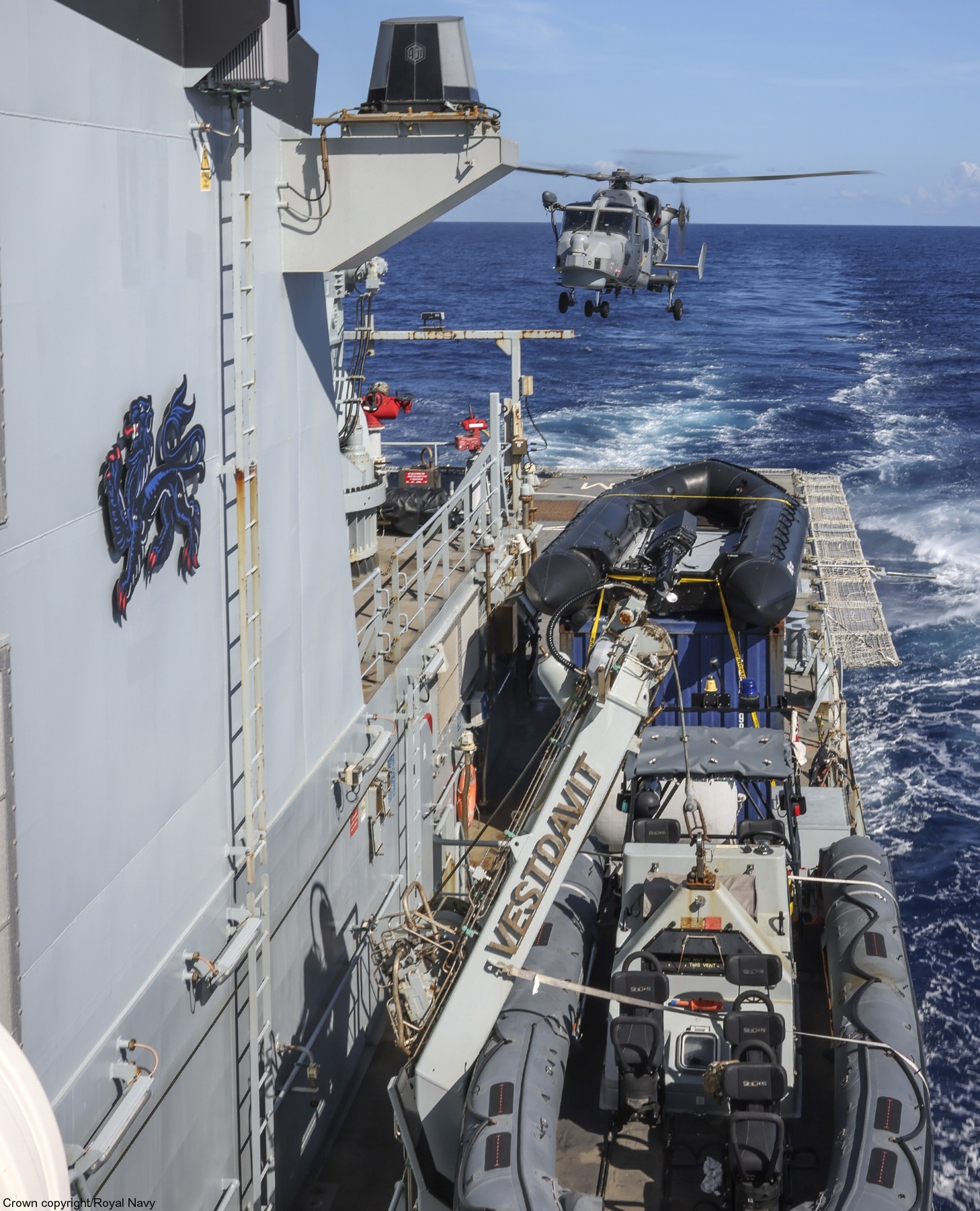 p223 hms medway insignia crest patch badge river class offshore patrol vessel opv royal navy 28 rhib wildcat helicopter