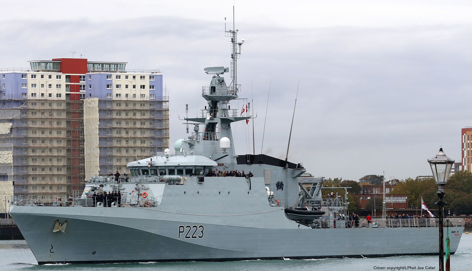 p223 hms medway insignia crest patch badge river class offshore patrol vessel opv royal navy 49