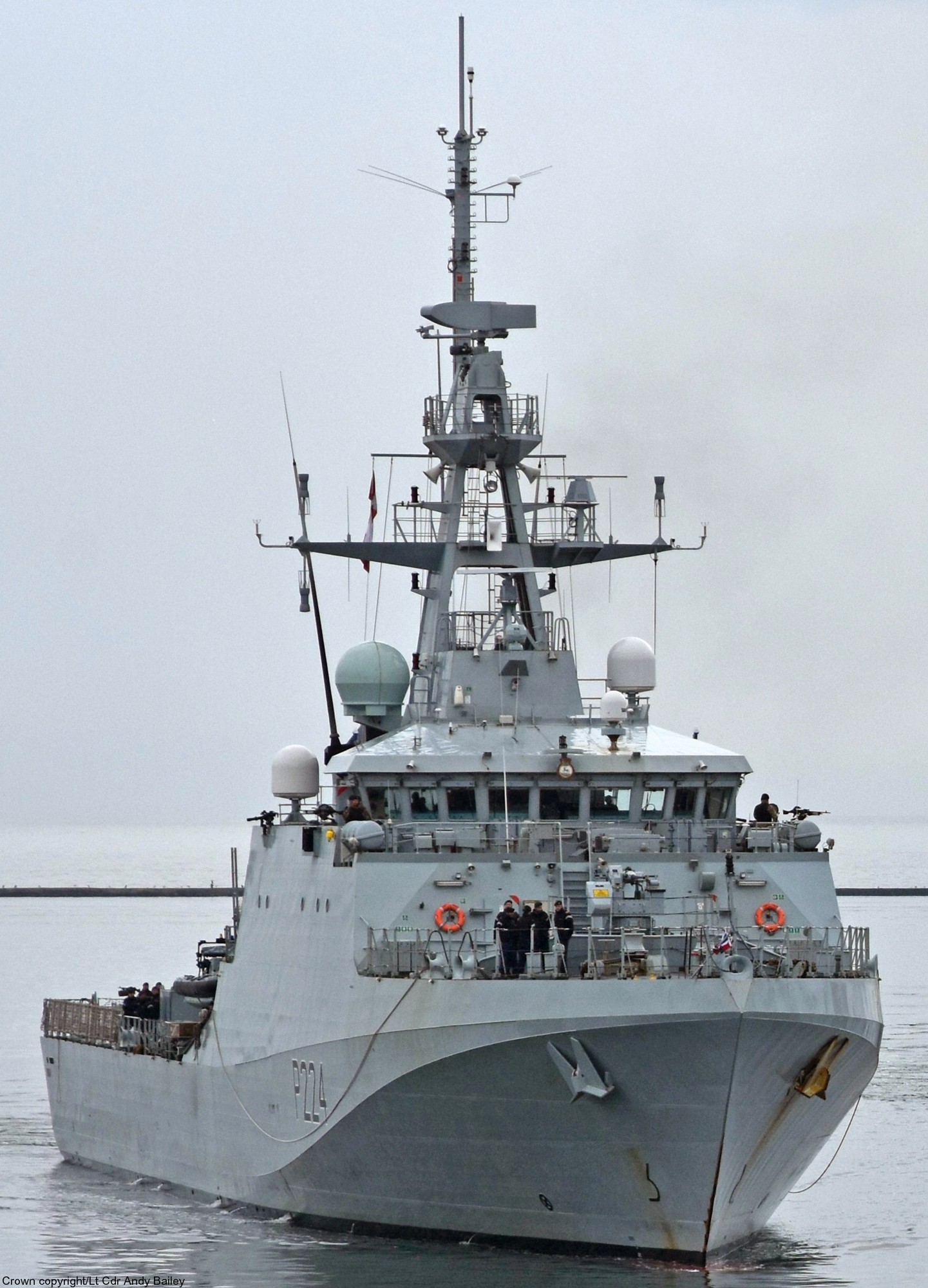 p224 hms trent river class offshore patrol vessel opv royal navy 04