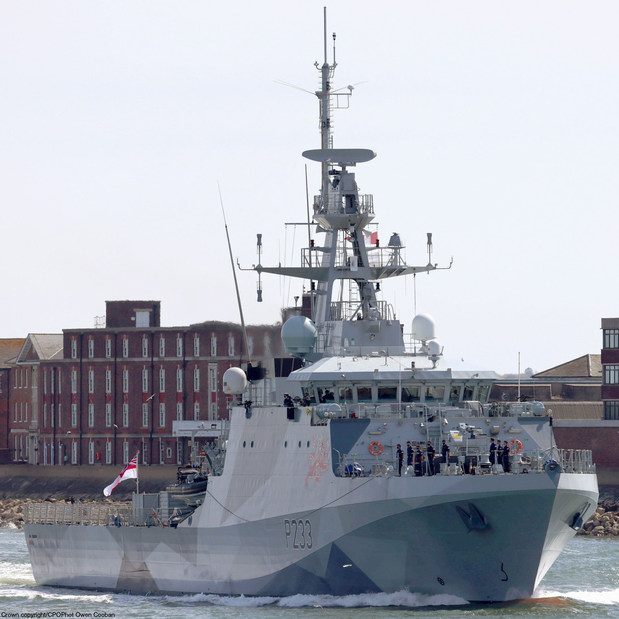 p233 hms tamar river class offshore patrol vessel opv royal navy hmnb portsmouth 04