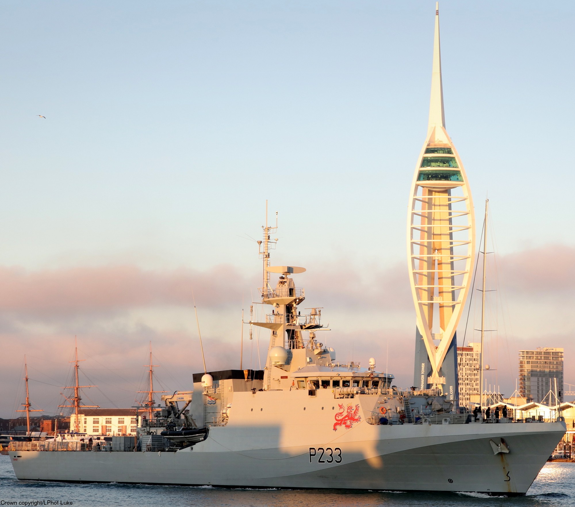 p233 hms tamar river class offshore patrol vessel opv royal navy 13 hmnb portsmouth