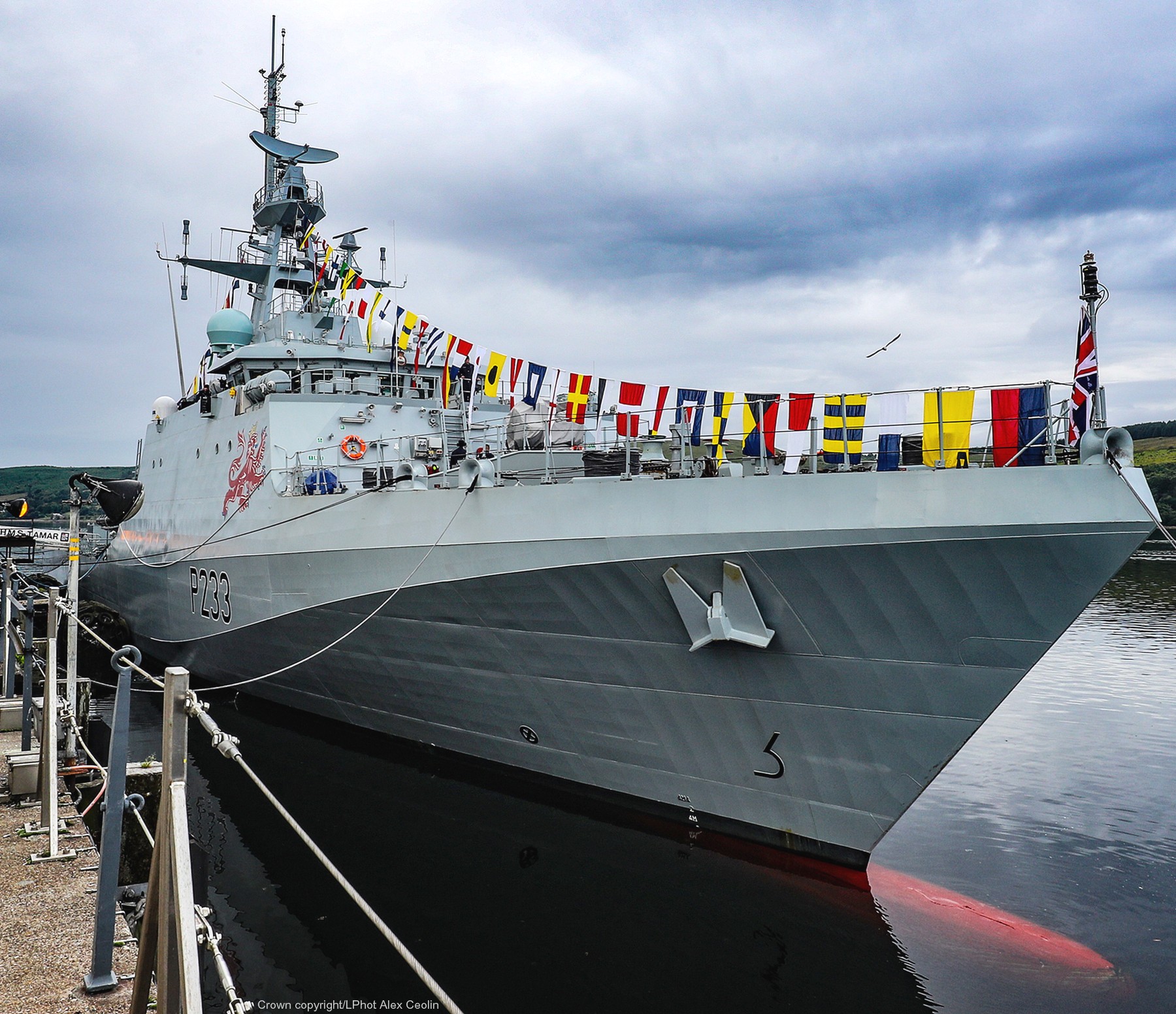 p233 hms tamar river class offshore patrol vessel opv royal navy 16