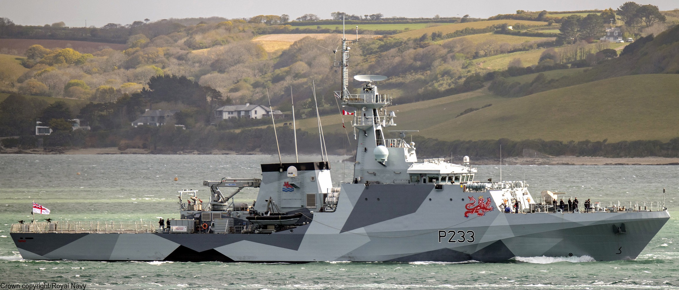 p233 hms tamar river class offshore patrol vessel opv royal navy 17