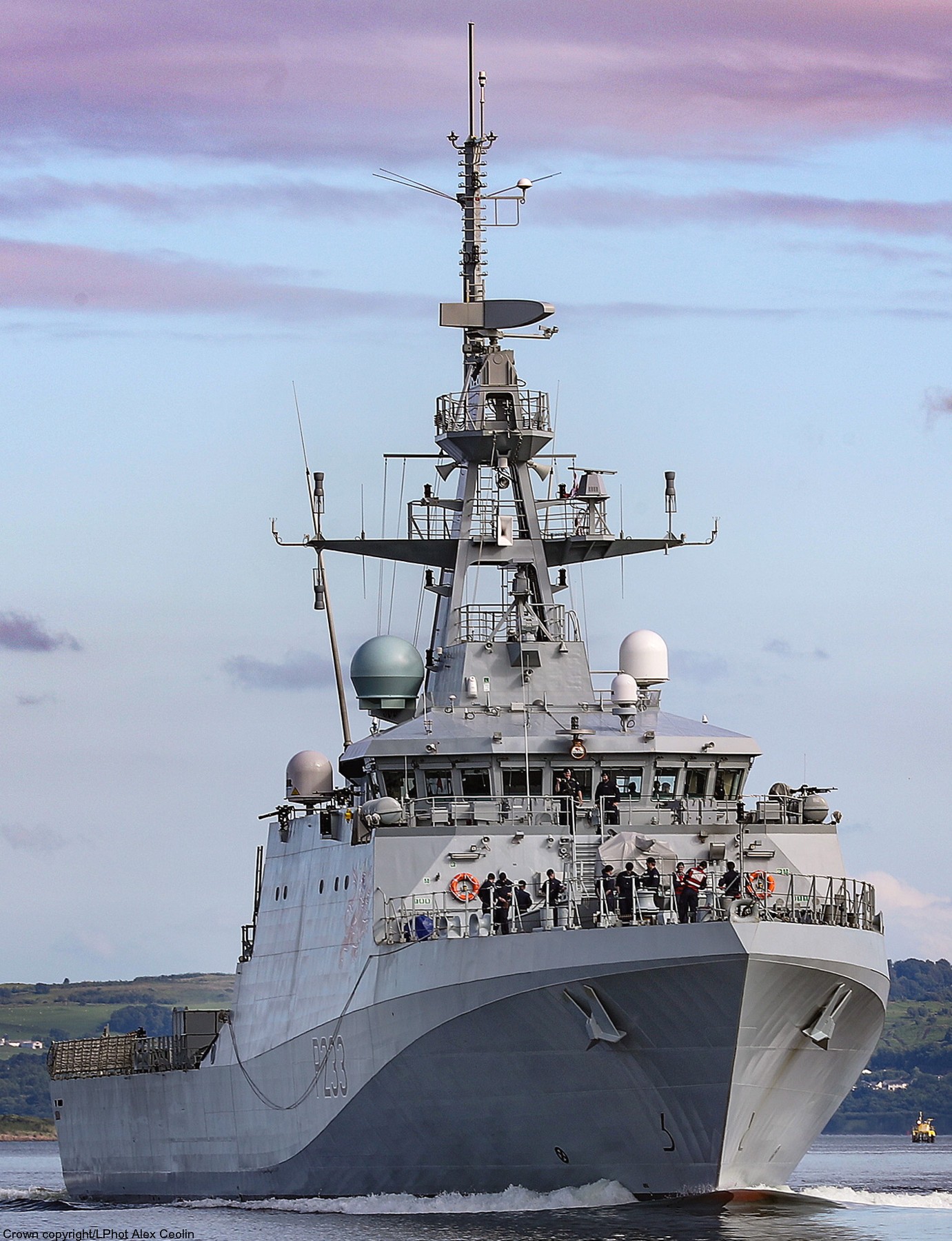 p233 hms tamar river class offshore patrol vessel opv royal navy 27