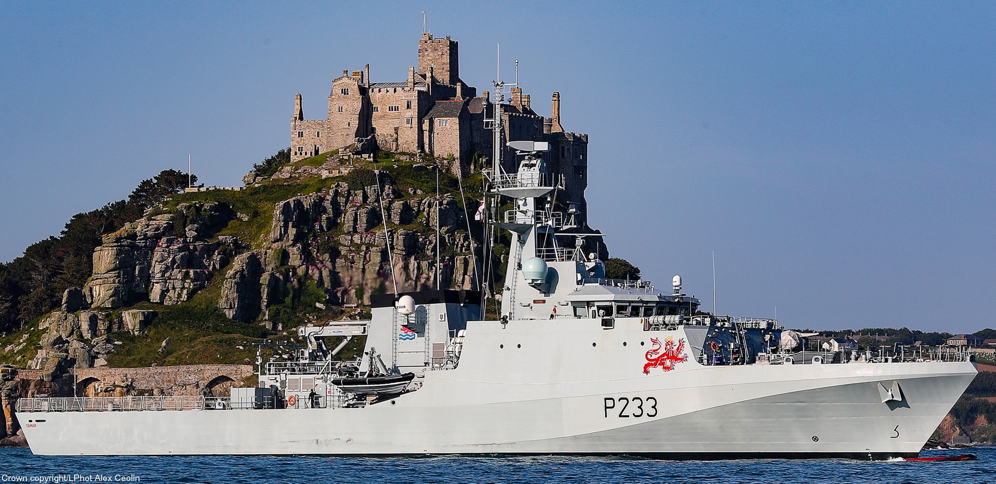 p233 hms tamar river class offshore patrol vessel opv royal navy 28
