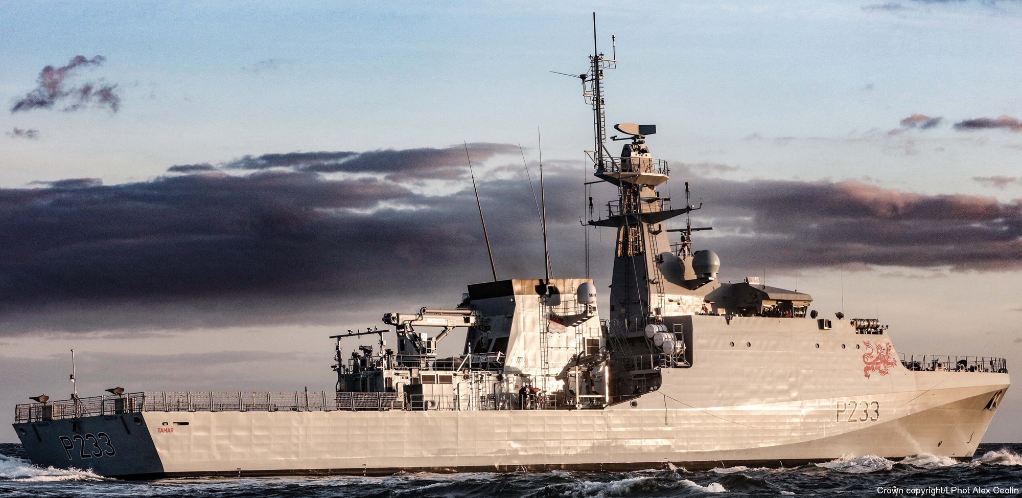 p233 hms tamar river class offshore patrol vessel opv royal navy 33