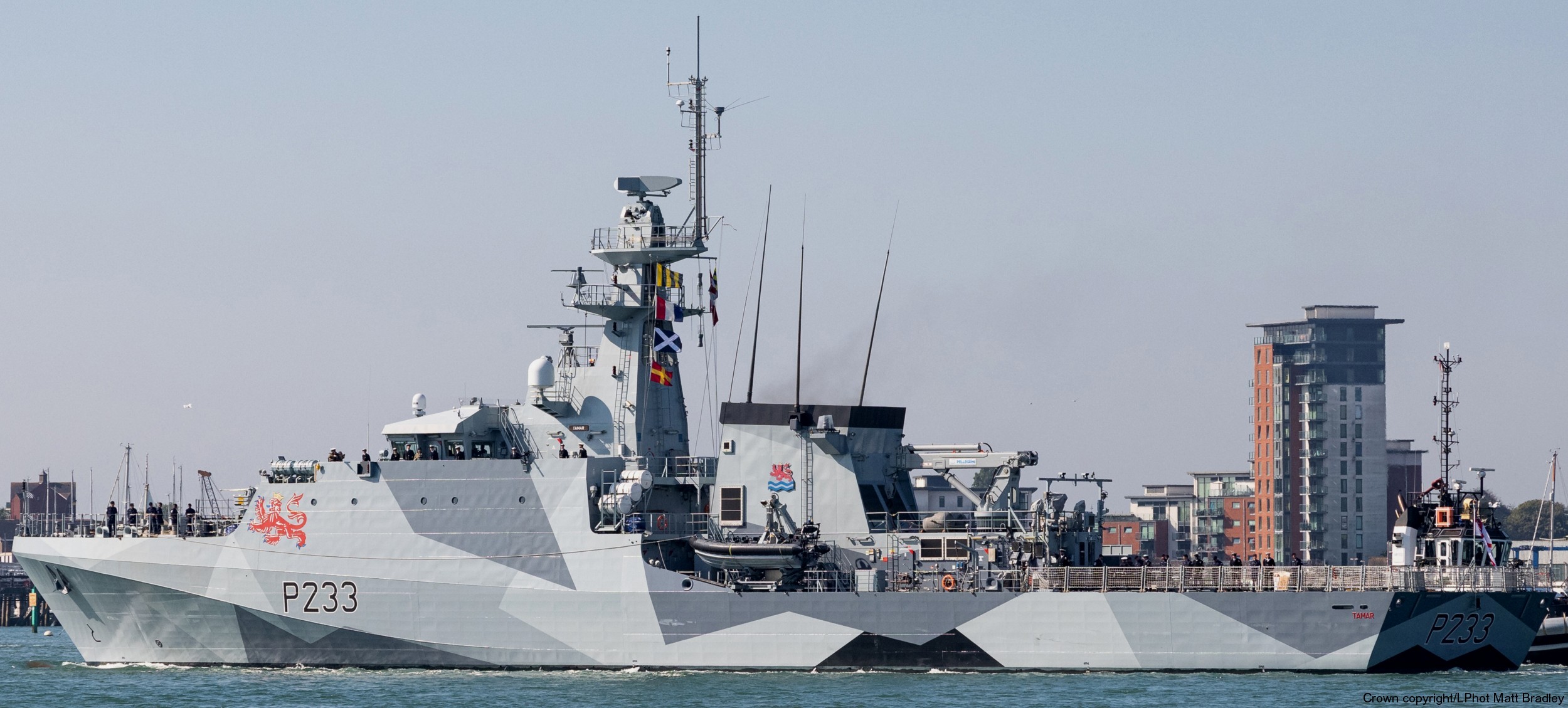 p233 hms tamar river class offshore patrol vessel opv royal navy 42