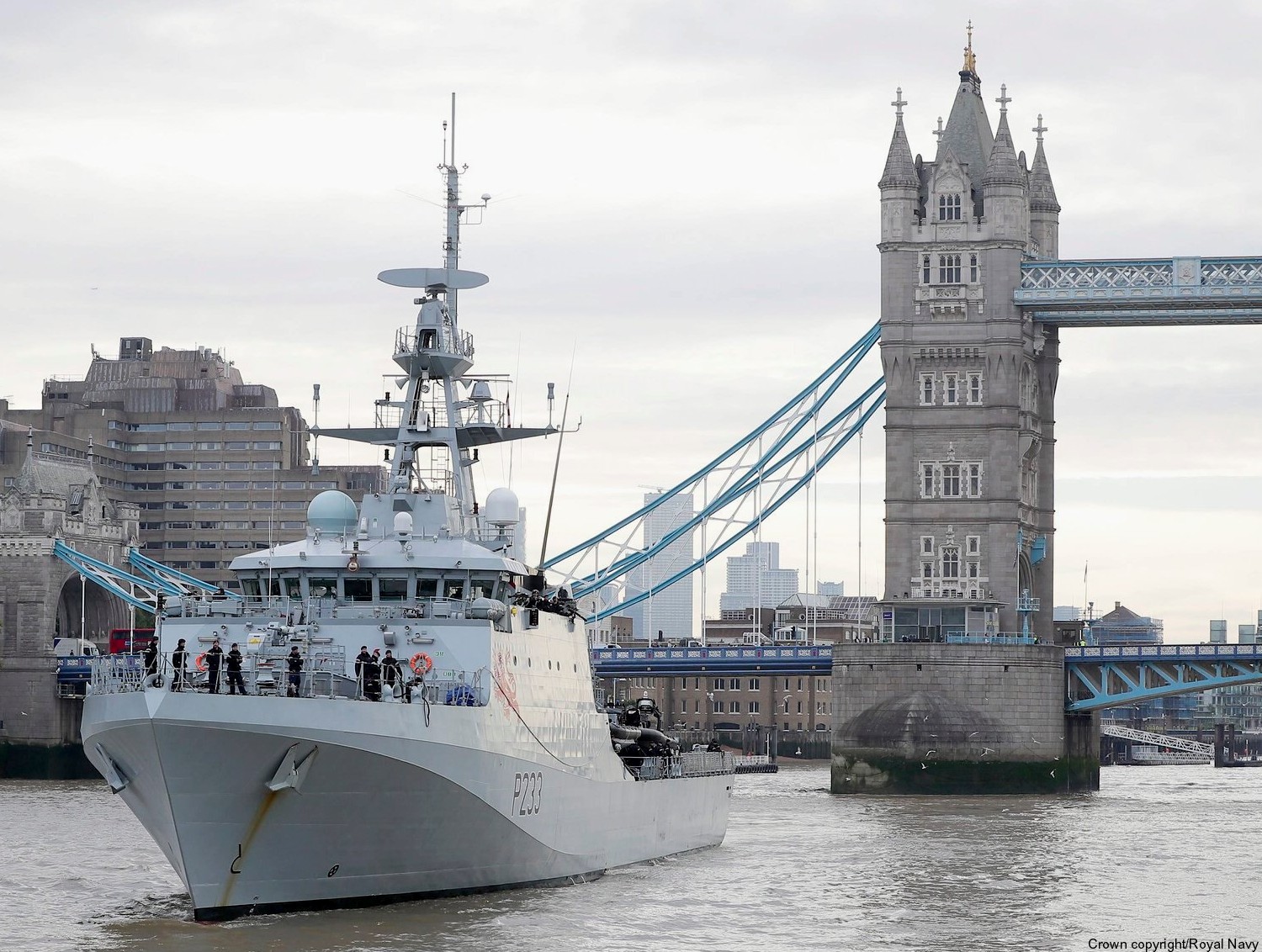 p233 hms tamar river class offshore patrol vessel opv royal navy 48 tower bridge london