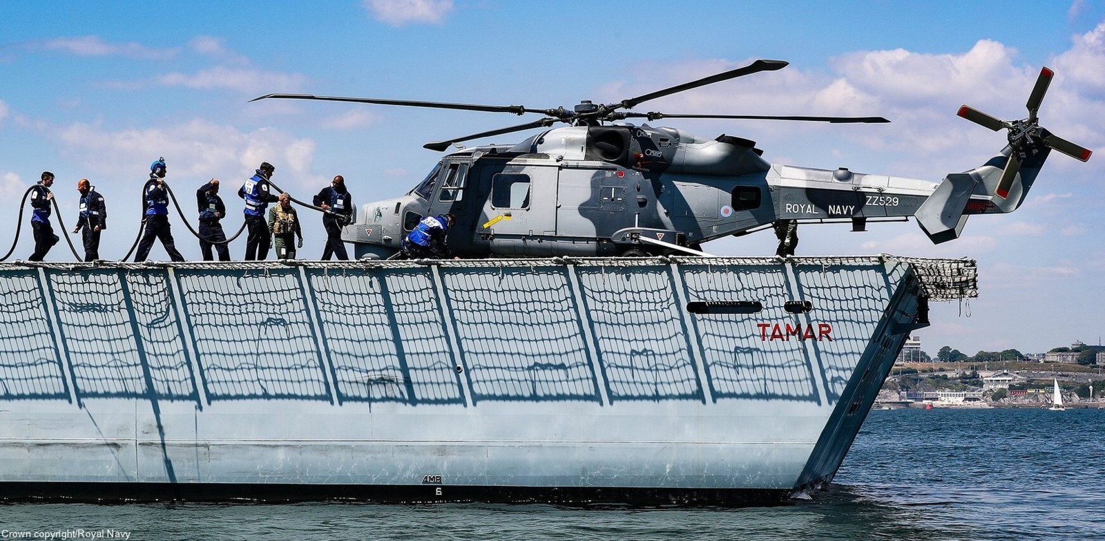 p233 hms tamar river class offshore patrol vessel opv royal navy 59 wildcat hma2 helicopter