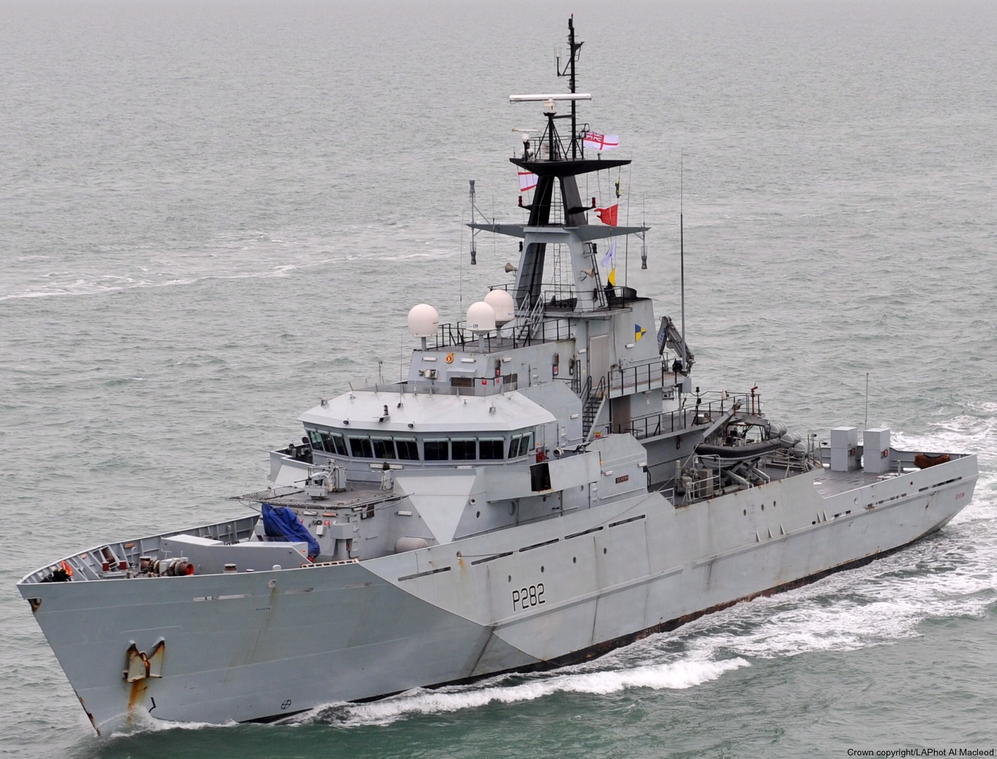 hms severn p 282 river class offshore patrol vessel royal navy