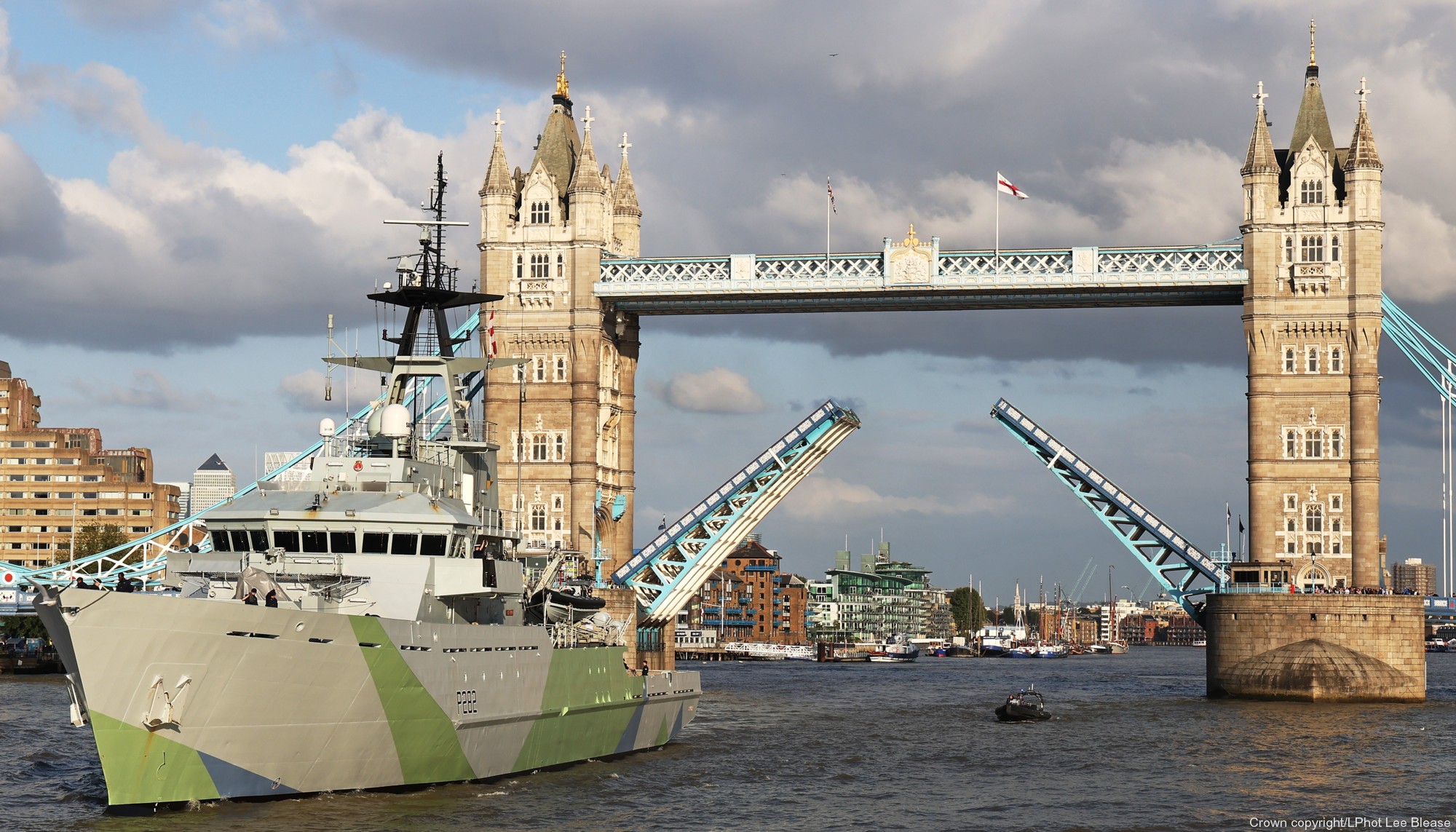 p282 hms severn river class offshore patrol vessel opv royal navy 16