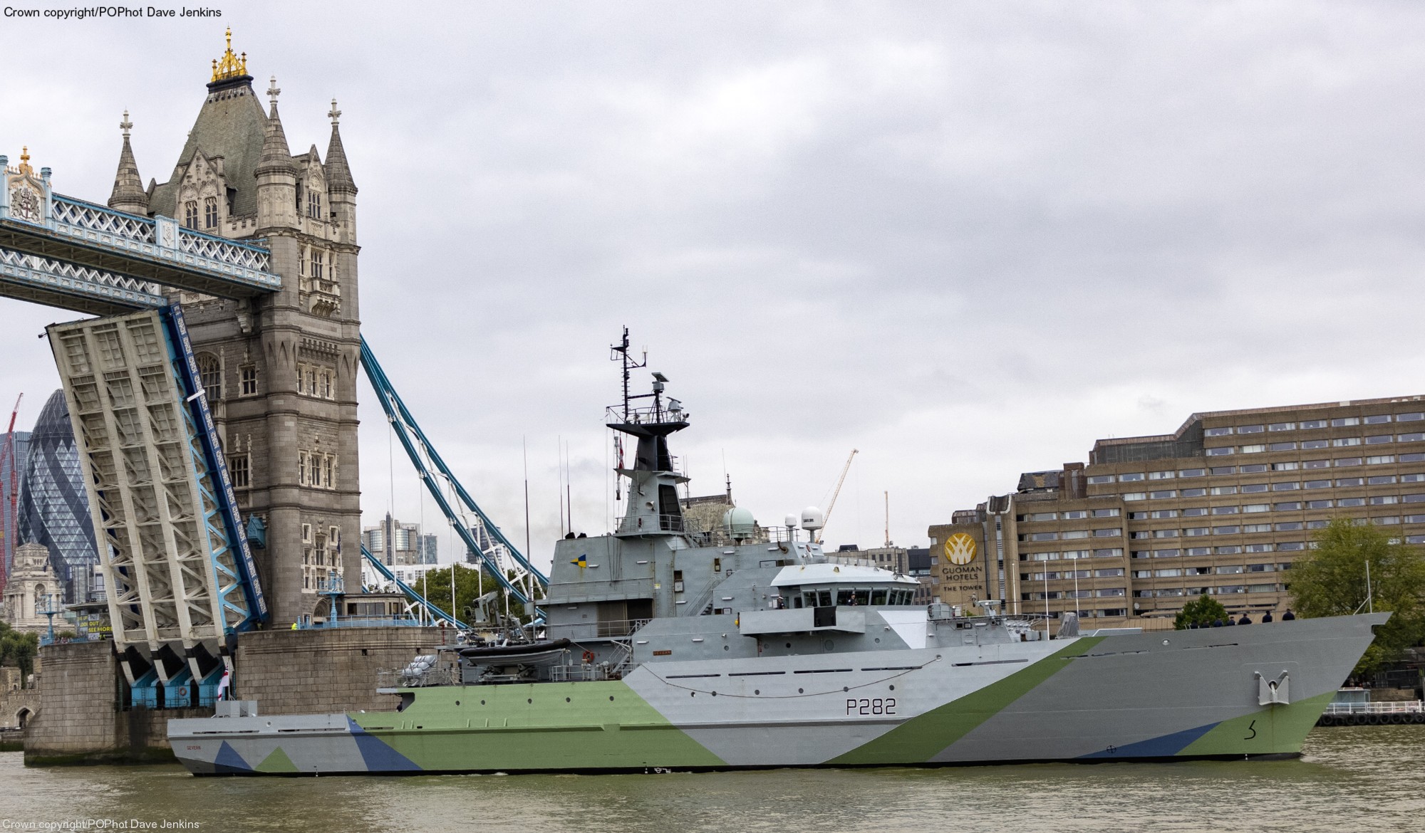 p282 hms severn river class offshore patrol vessel opv royal navy 28 london tower bridge