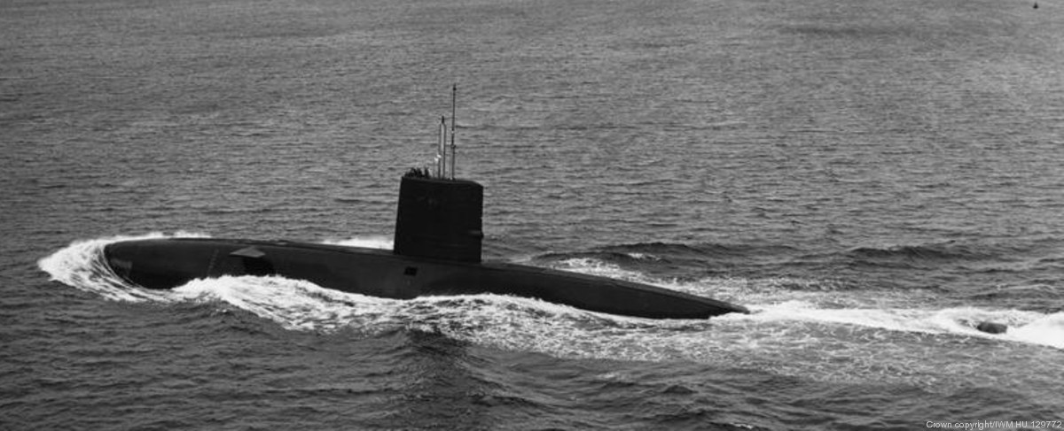 s46 hms churchill attack submarine ssn royal navy 02