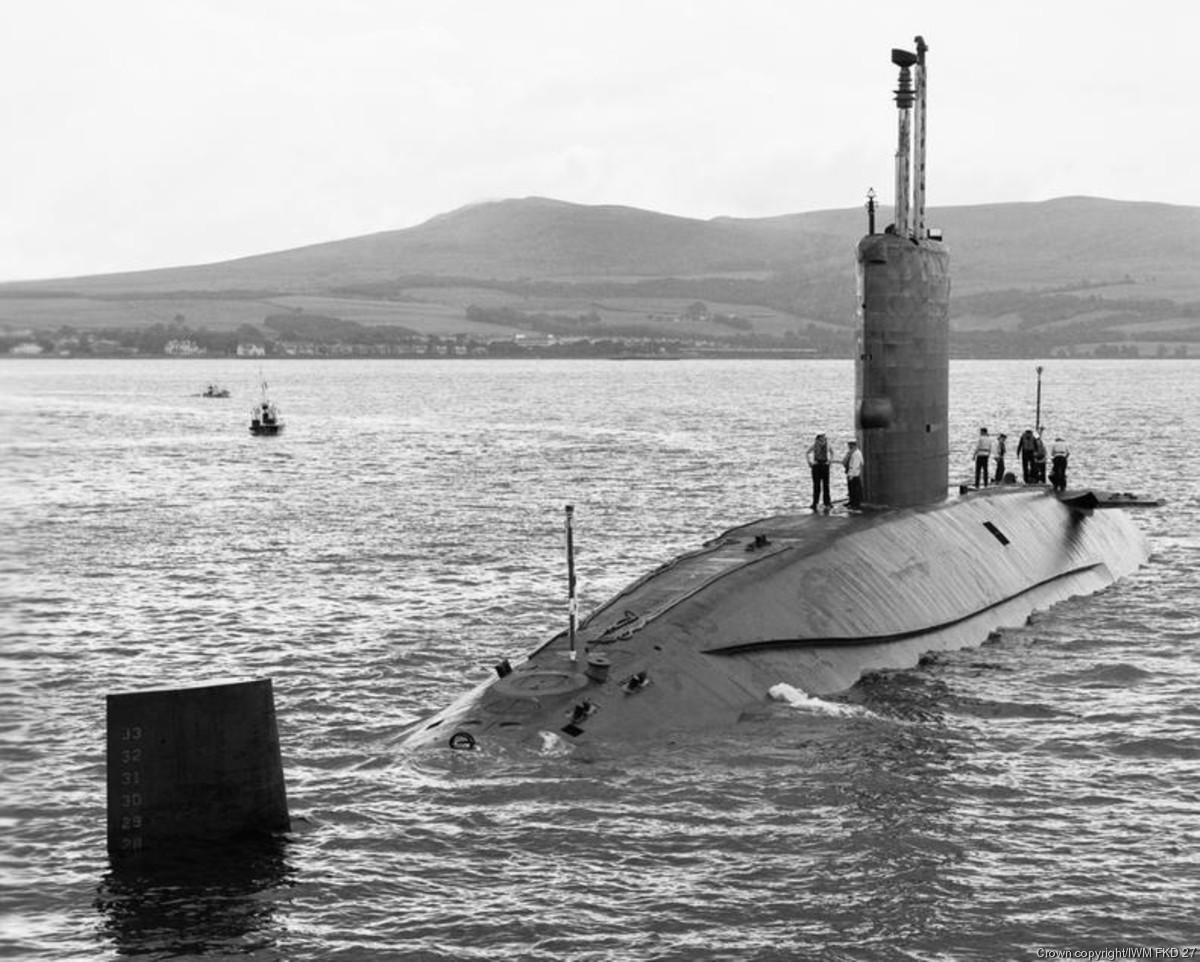s48 hms conqueror churchill class attack submarine ssn royal navy 02