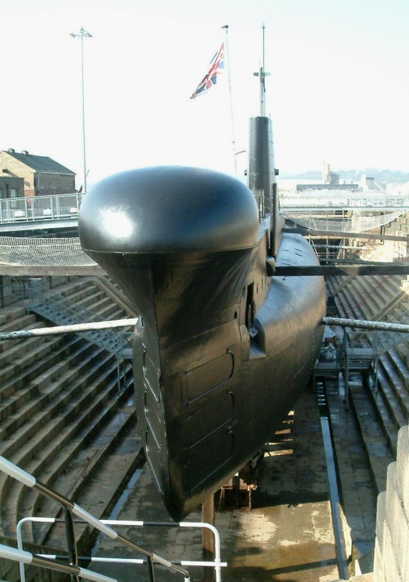 s17 hms ocelot oberon class attack patrol submarine ssk royal navy 09 chatham dockyard