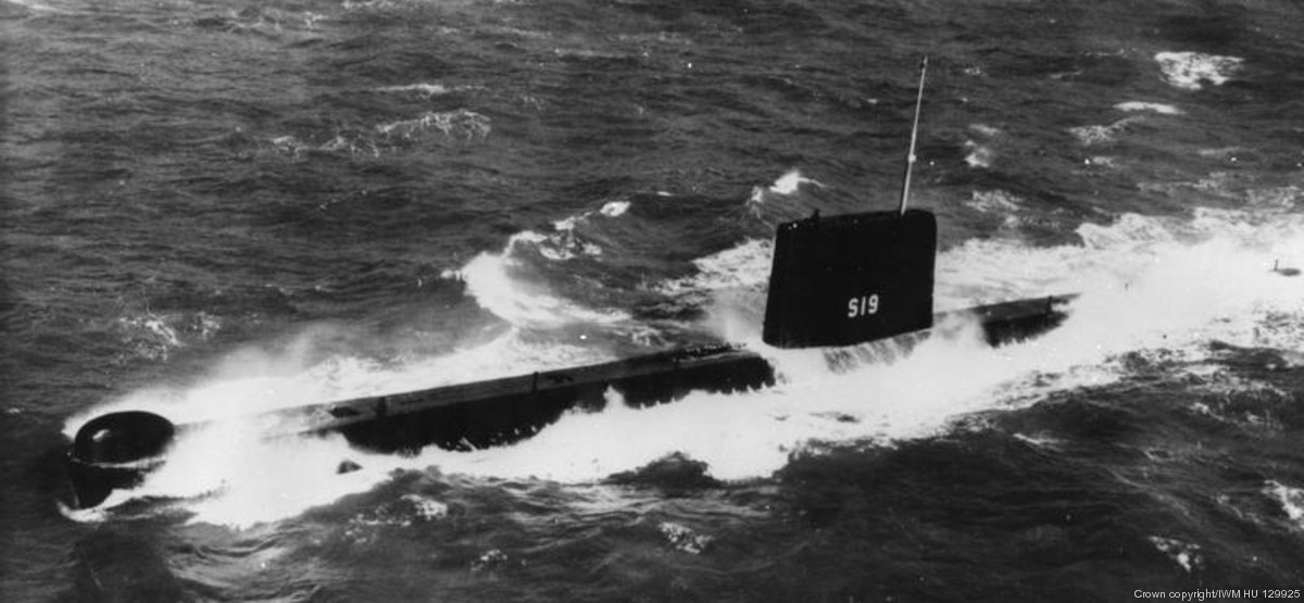 s19 hms opossum oberon class attack patrol submarine ssk royal navy 03
