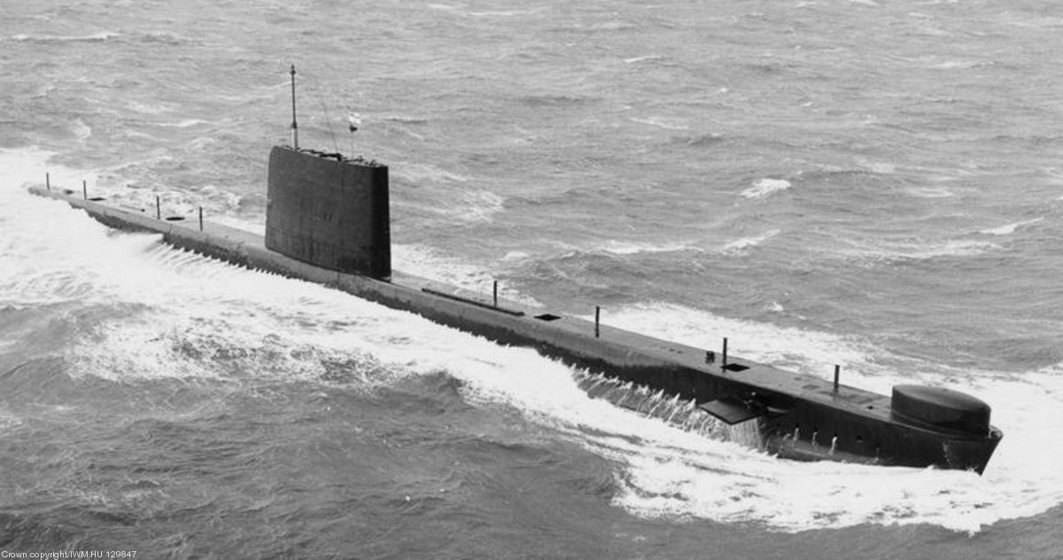 s04 hms grampus porpoise class attack submarine ssk patrol royal navy 03