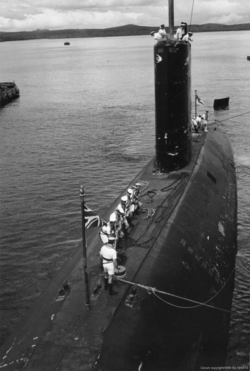 s101 hms dreadnought attack submarine nuclear powered ssn royal navy 04