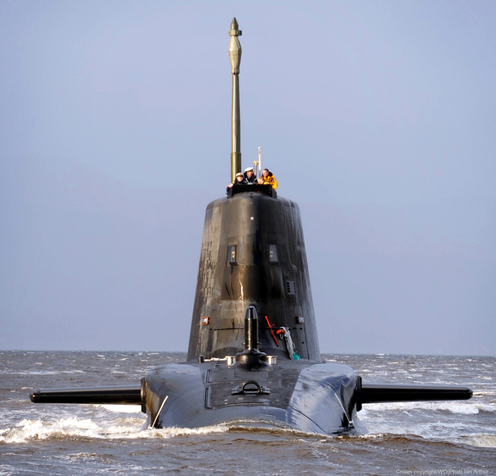 s-119 hms astute attack submarine royal navy 11
