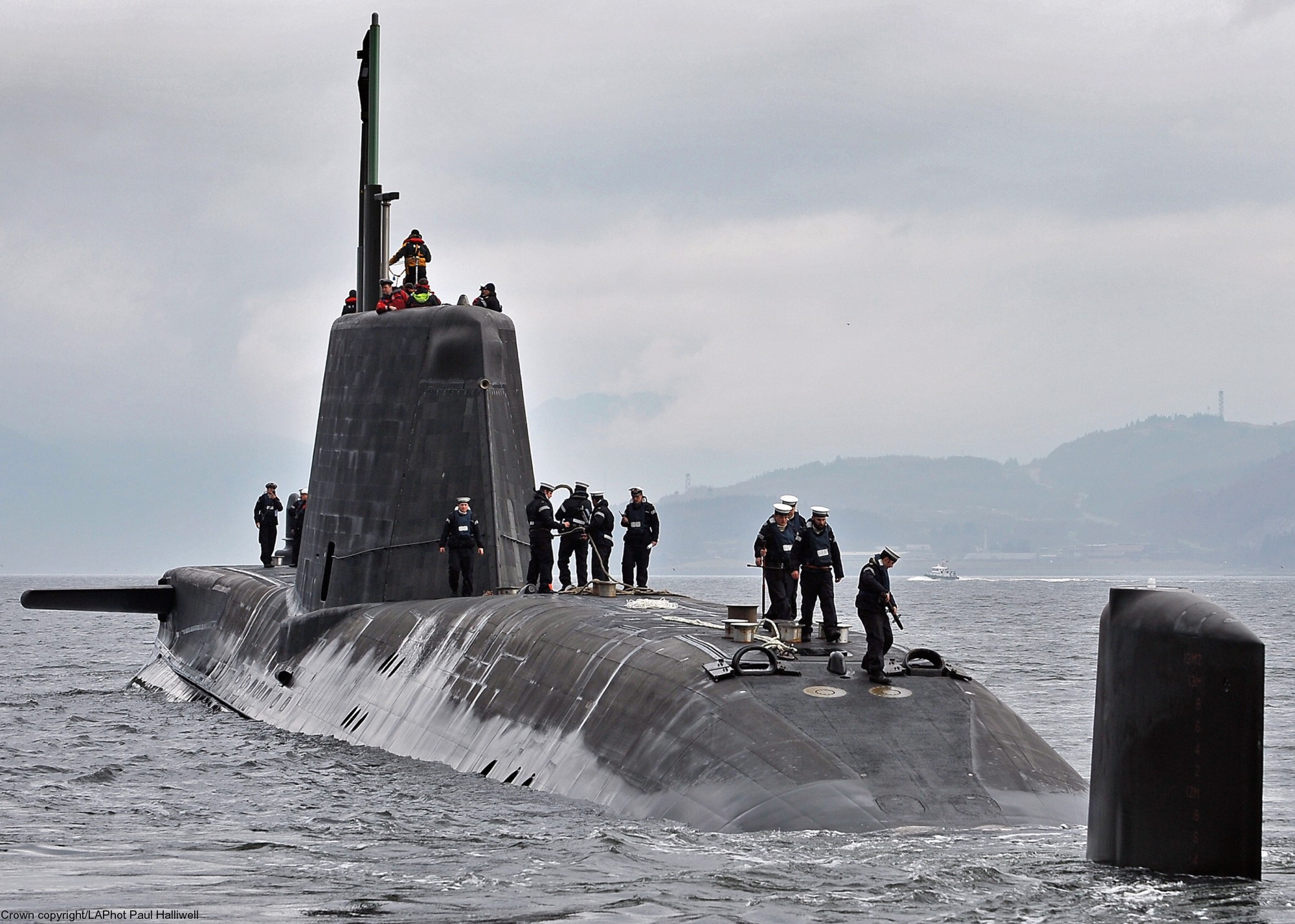 s-119 hms astute attack submarine royal navy 18