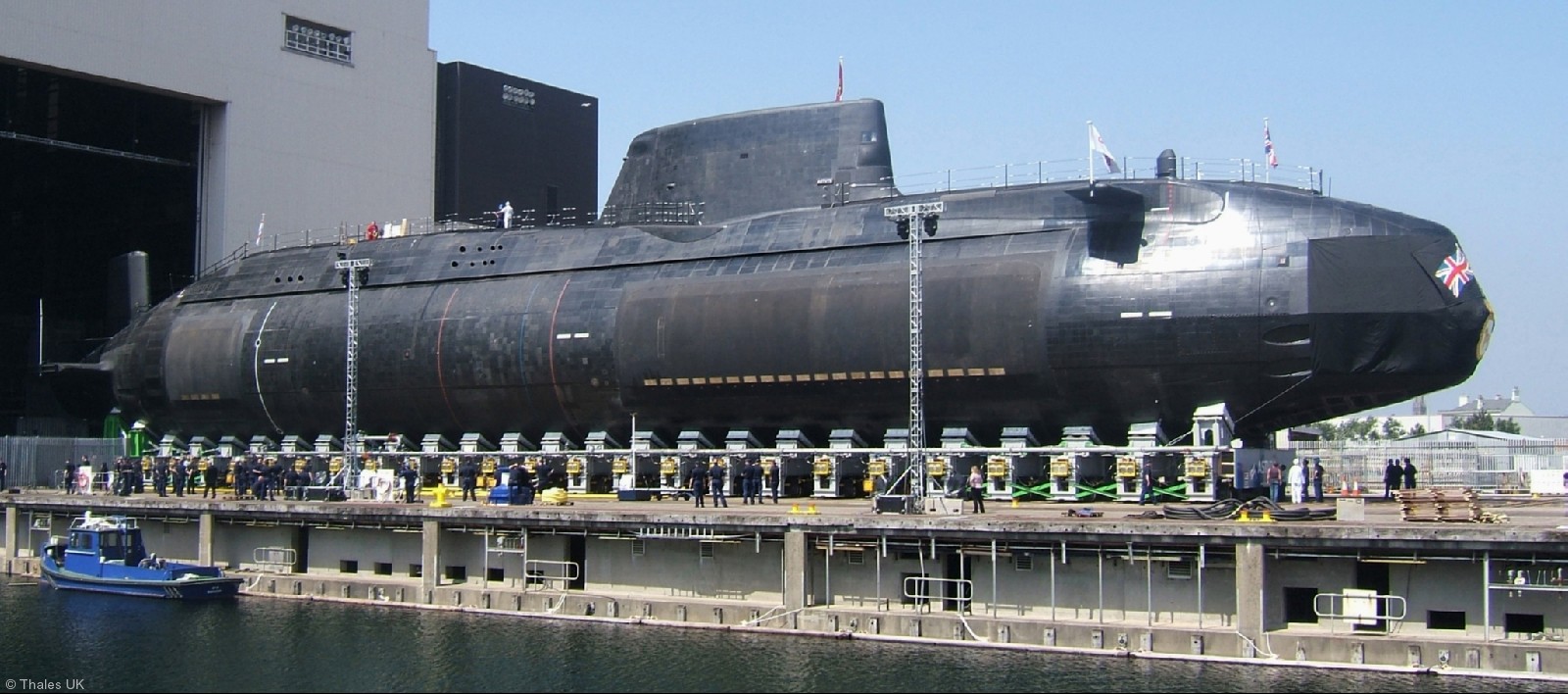 s119 hms astute s-119 attack submarine ssn hunter killer royal navy 24