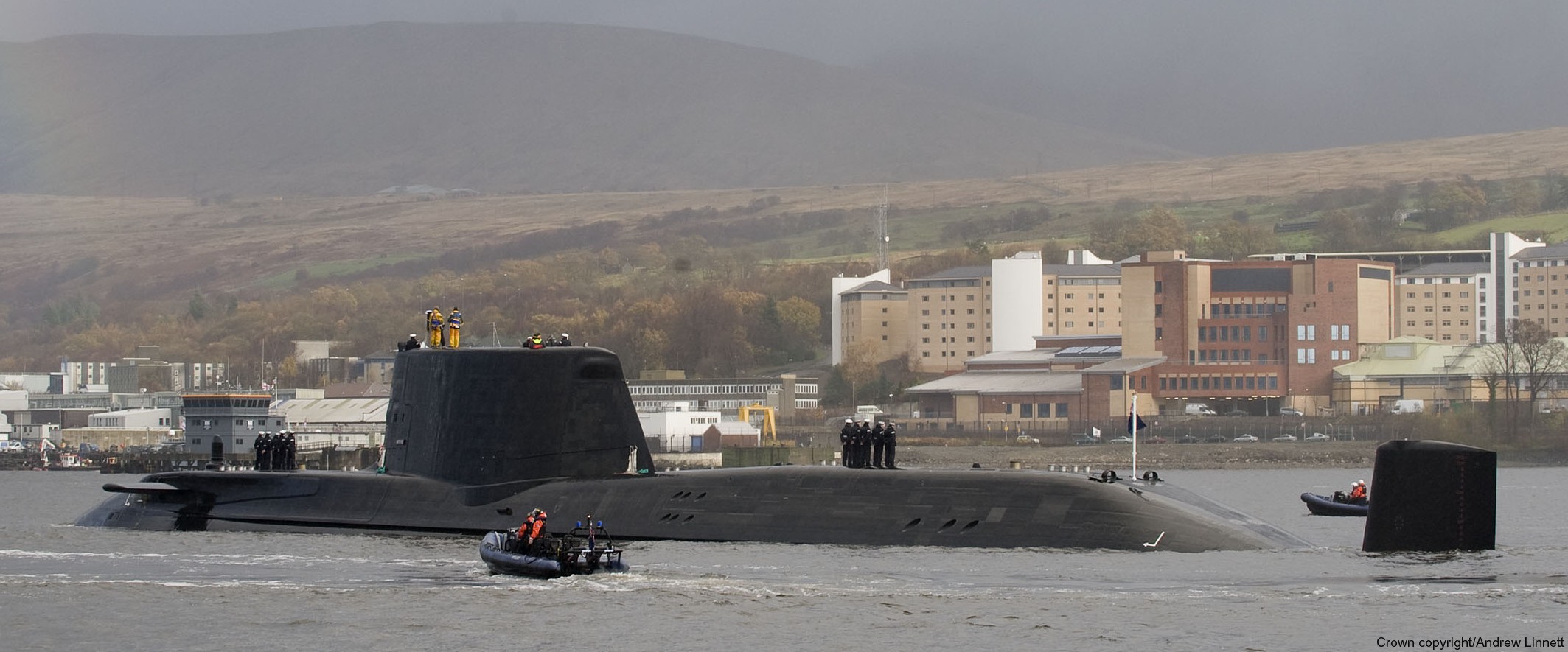 s119 hms astute s-119 attack submarine ssn hunter killer royal navy 29