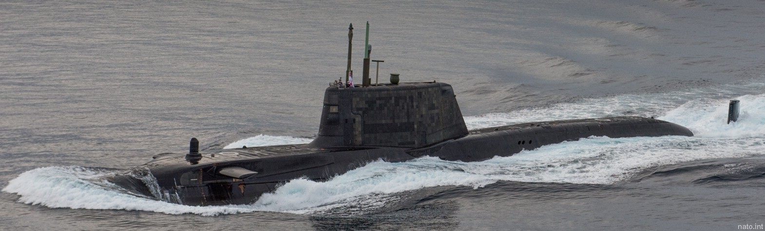 s120 hms ambush s-120 astute class attack submarine ssn hunter killer royal navy 12