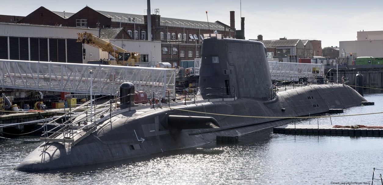 hms artful s-121 astute class attack submarine ssn royal navy 02