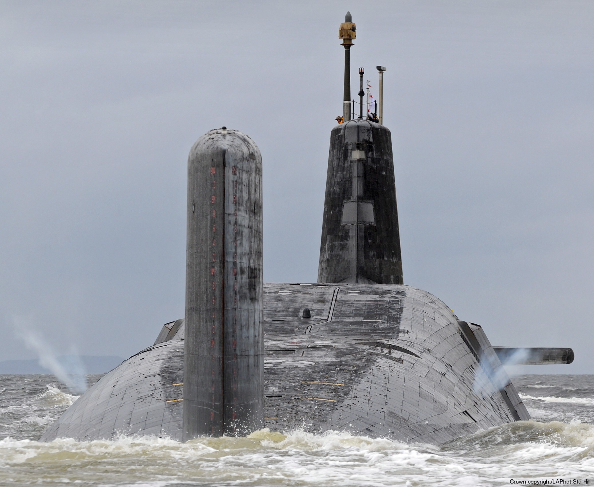 vanguard class ballistic missile submarine ssbn nuclear trident slbm royal navy 11c