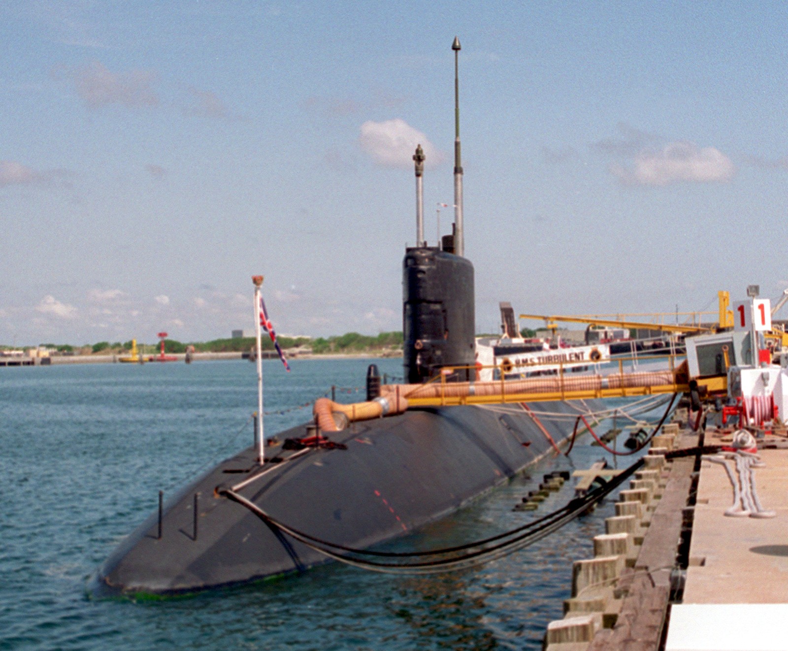 s87 hms turbulent trafalgar class attack submarine hunter killer royal navy 02