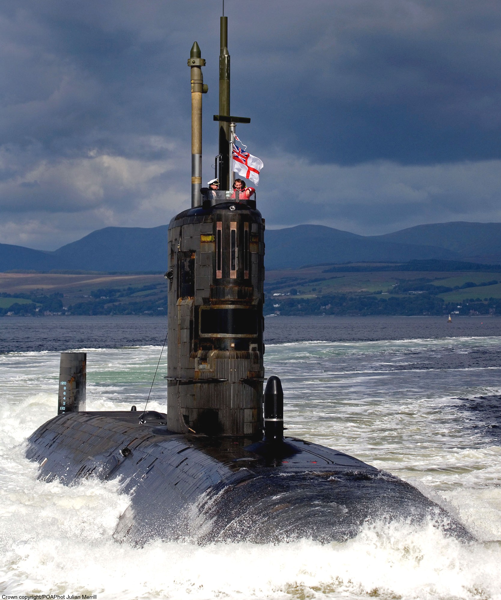 hms tireless s-88 trafalgar class attack submarine royal navy 06