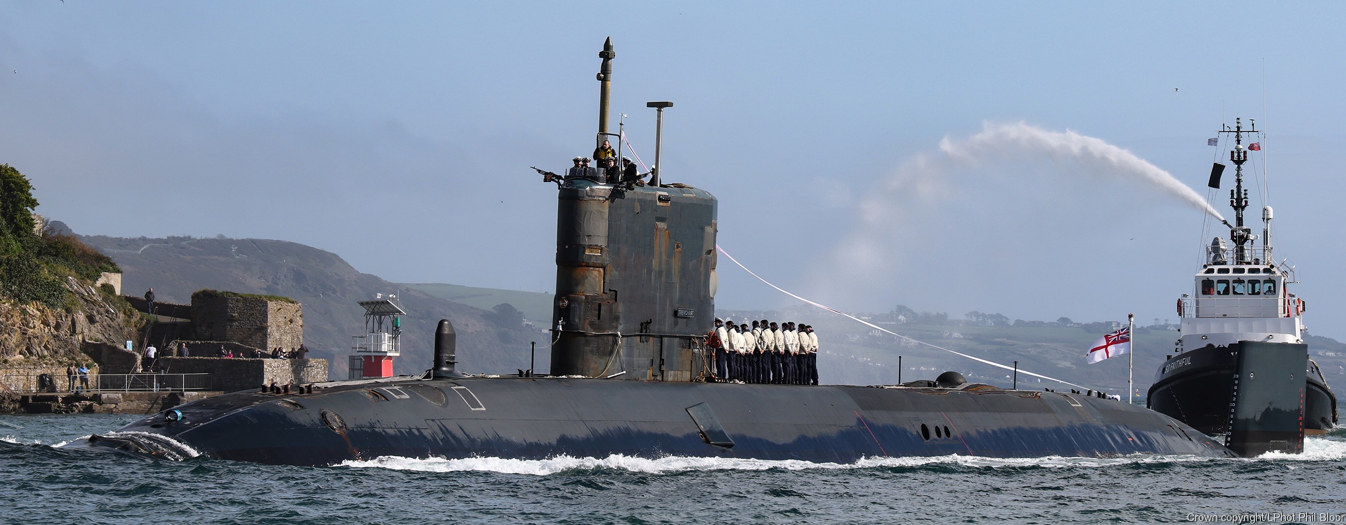 s91 hms trenchant trafalgar class attack submarine hunter killer royal navy 25