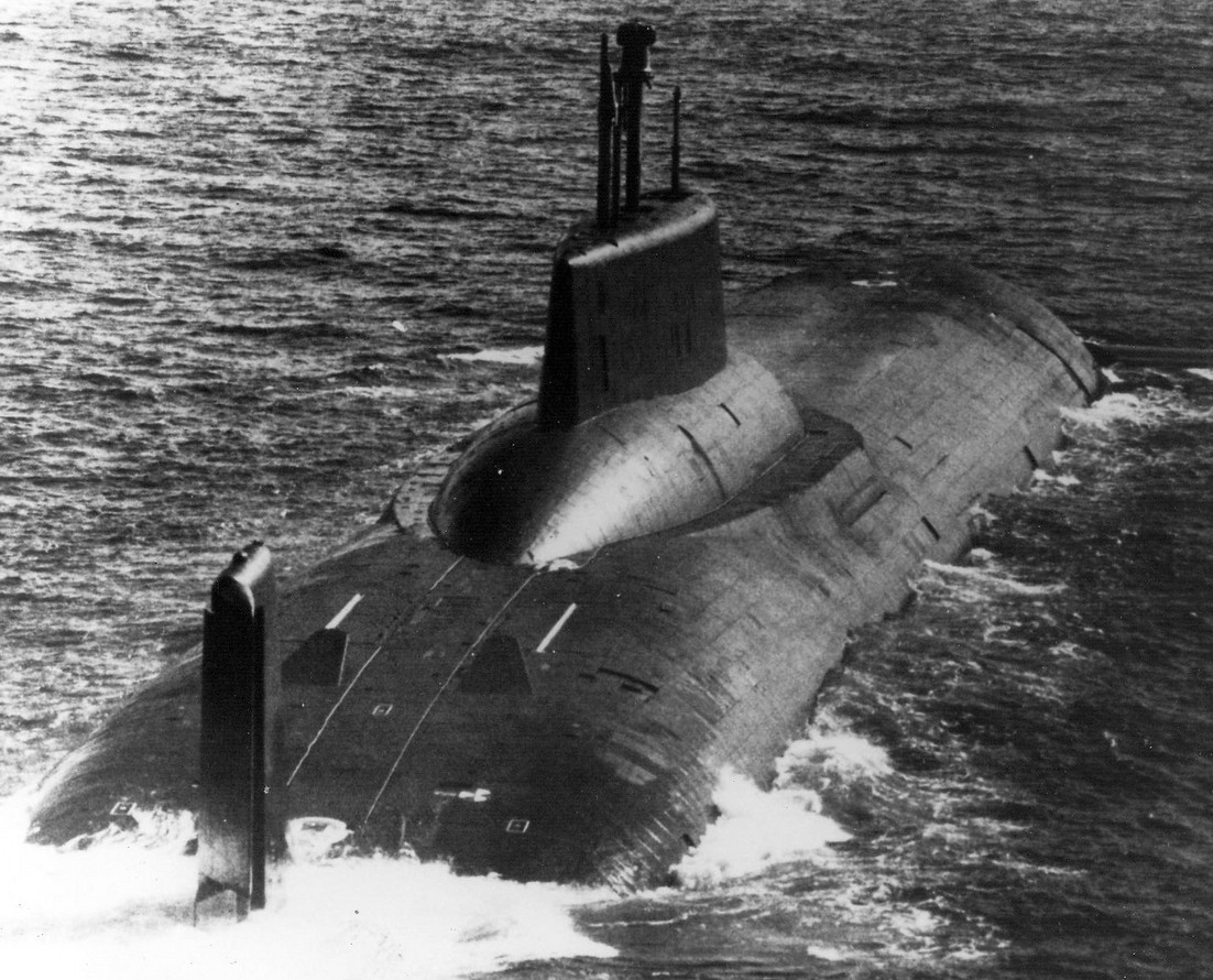 typhoon class project 941 akula ballistic missile submarine ssbn russian navy soviet