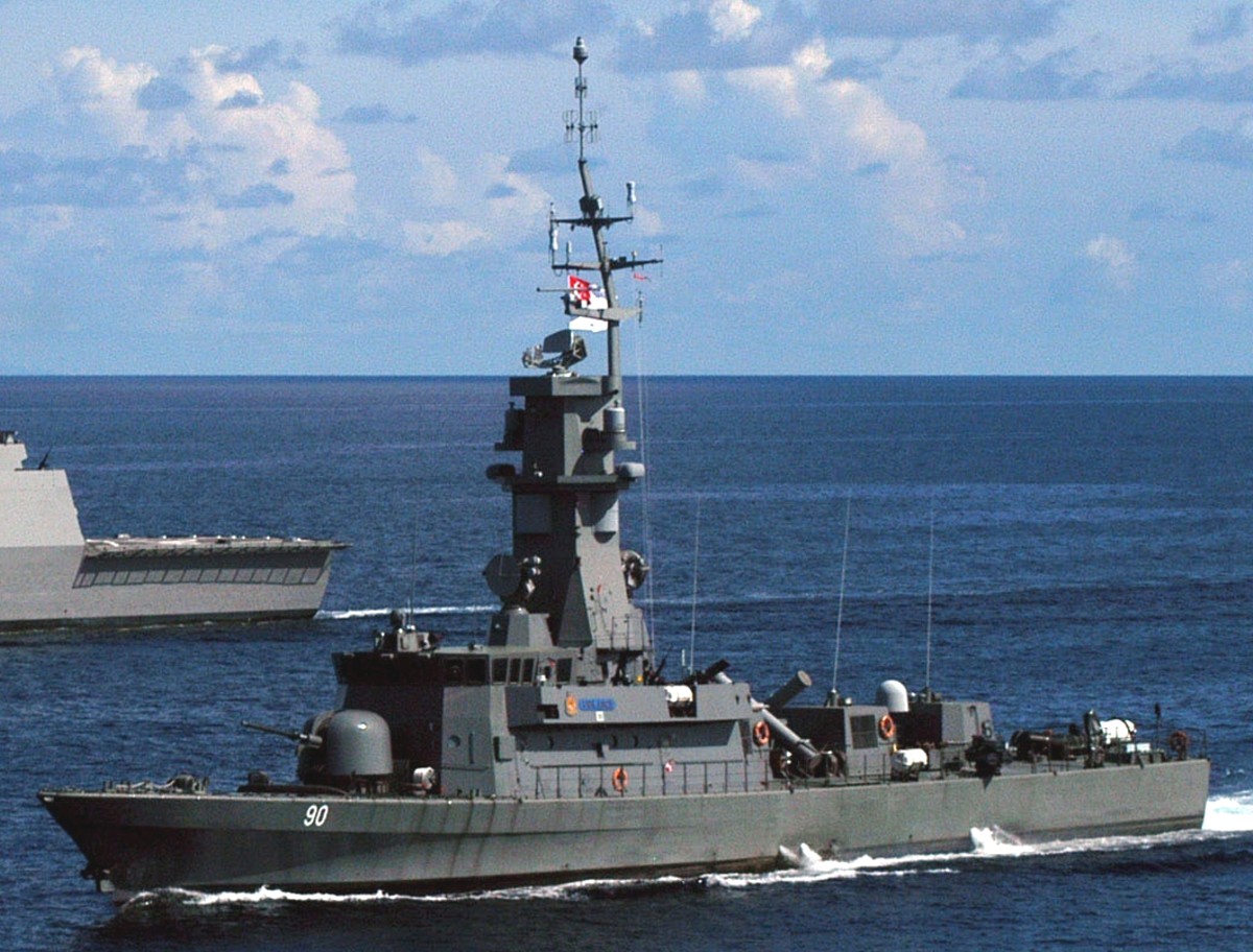 rss vigilance 90 victory class missile corvette singapore navy iai rafael barak sam rgm-84 harpoon ssm 02
