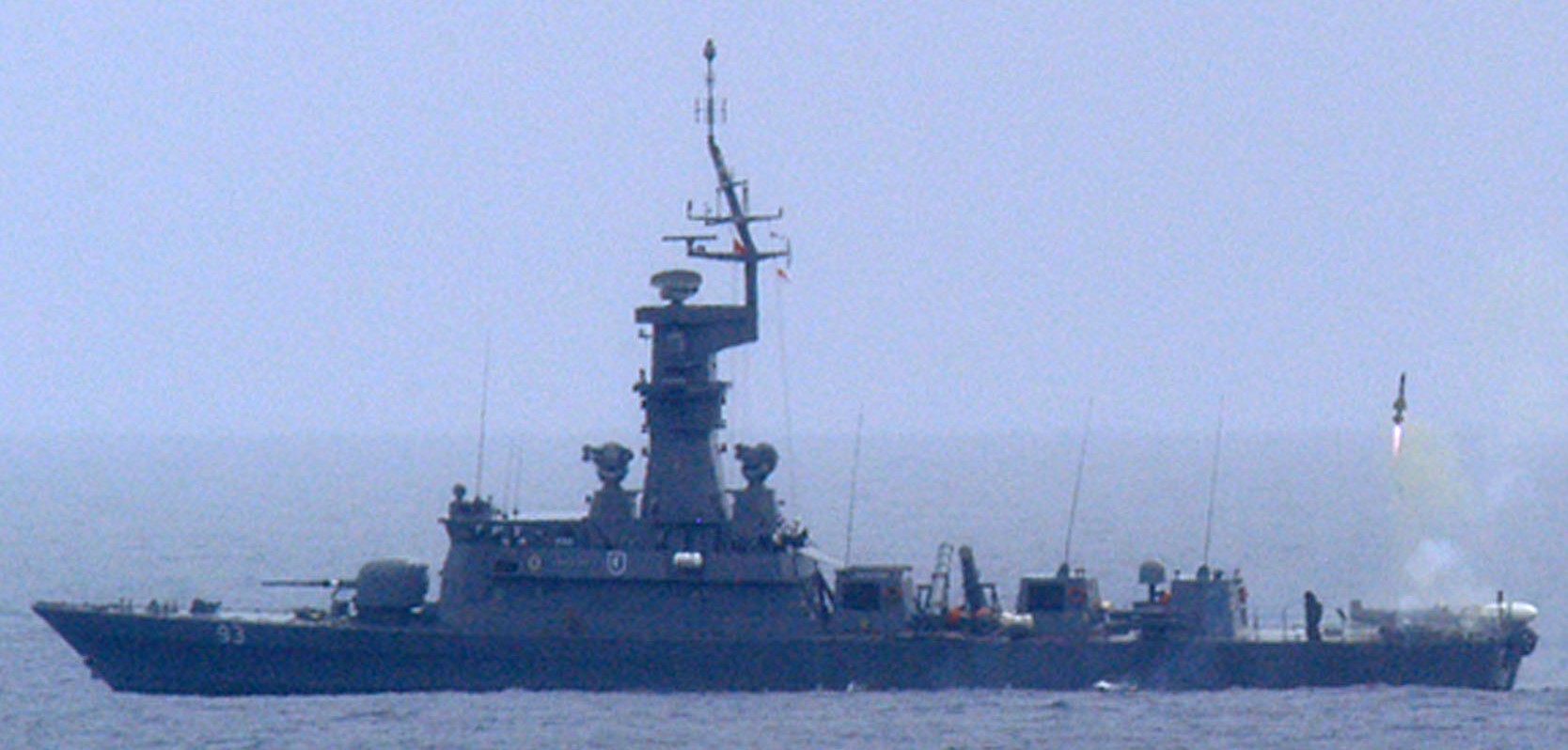 rss vengeance 93 victory class missile corvette singapore navy iai rafael barak sam rgm-84 harpoon ssm 02