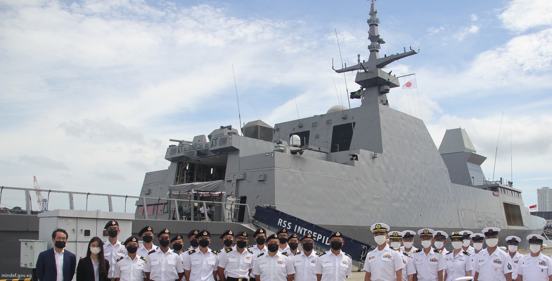 69 rss intrepid formidable class multi-mission missile frigate ffg republic singapore navy 08