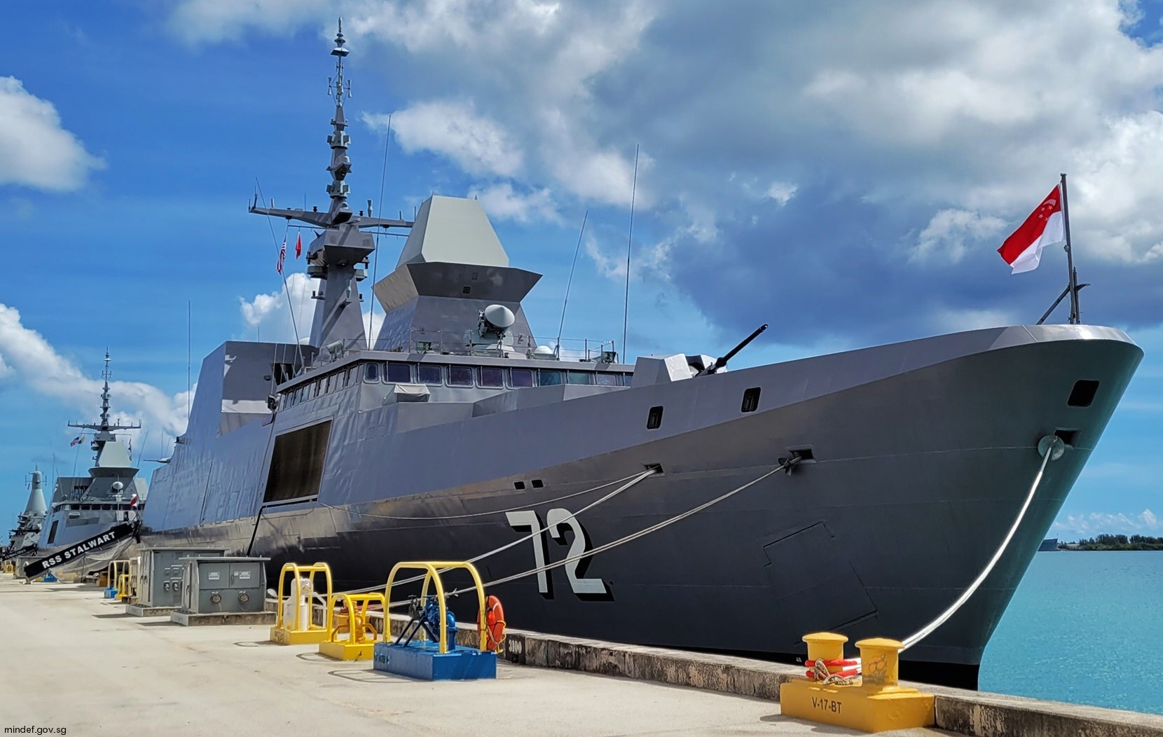 72 rss stalwart formidable class multi-mission missile frigate ffg republic singapore navy 05