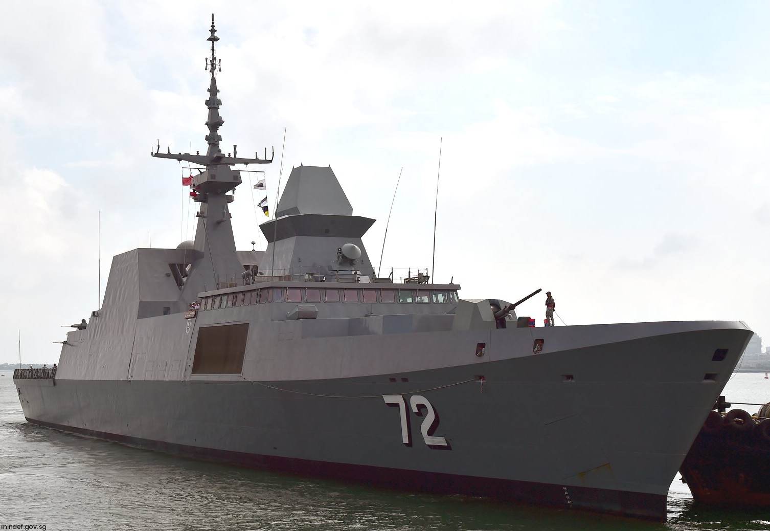 72 rss stalwart formidable class multi-mission missile frigate ffg republic singapore navy changi naval base 07x