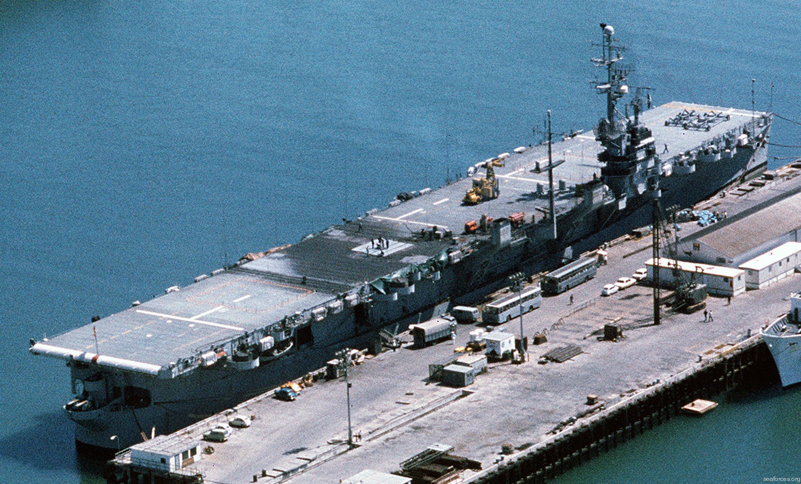 r-01 sps dedalo aircraft carrier spanish navy armada espanola 05