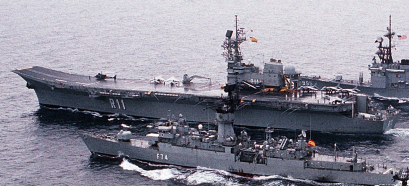r-11 sps principe de asturias aircraft carrier vstol spanish navy 08