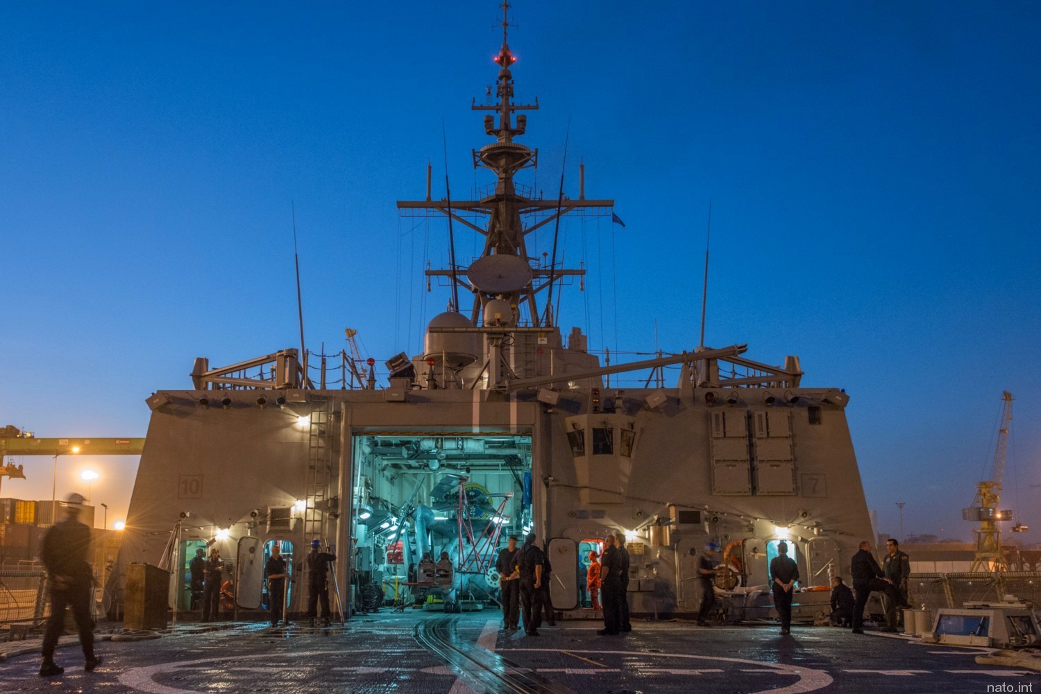 alvaro de bazan f100 class guided missile frigate spanish navy flight deck hangar seahawk