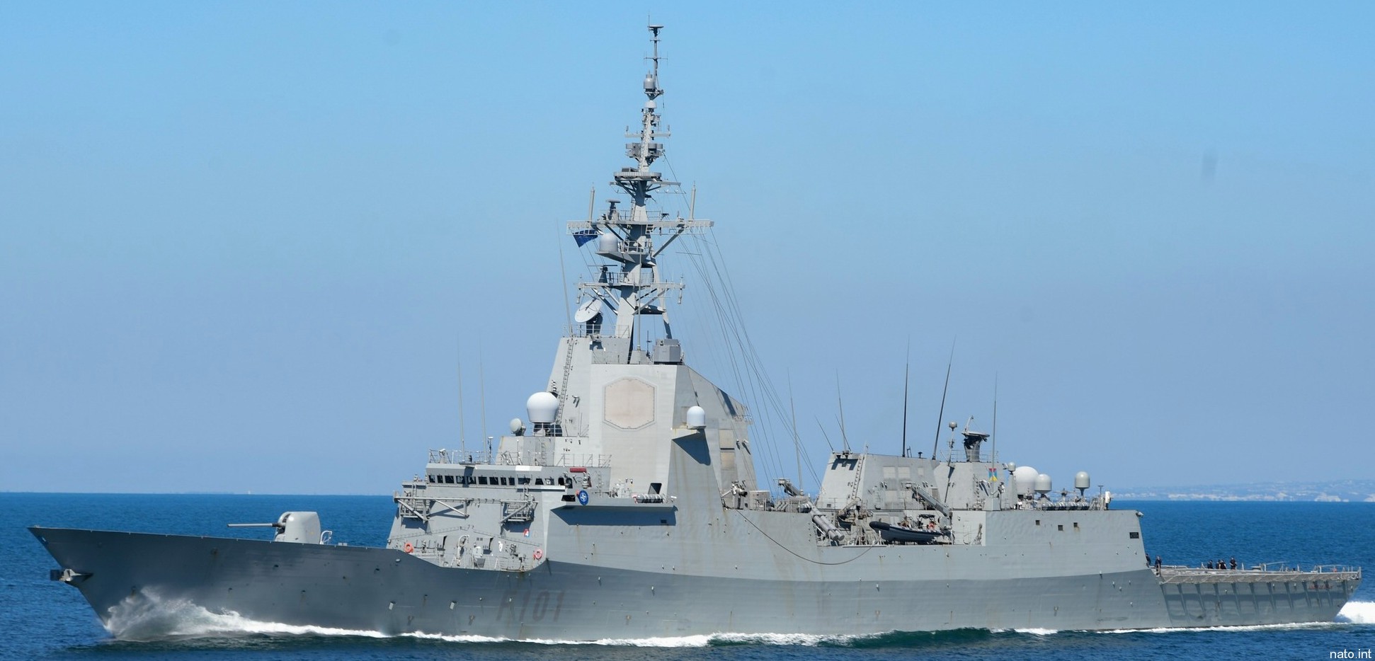 sps alvaro de bazan f101 f-100 class guided missile frigate ffg spanish navy armada espanola 23