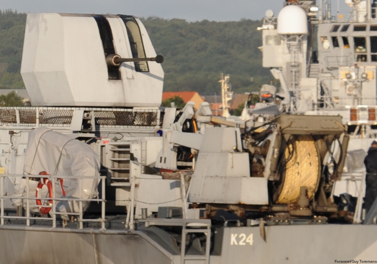 göteborg class corvette royal swedish navy svenska marinen försvarsmakten armament bofors 40mm gun tass sonar 05a