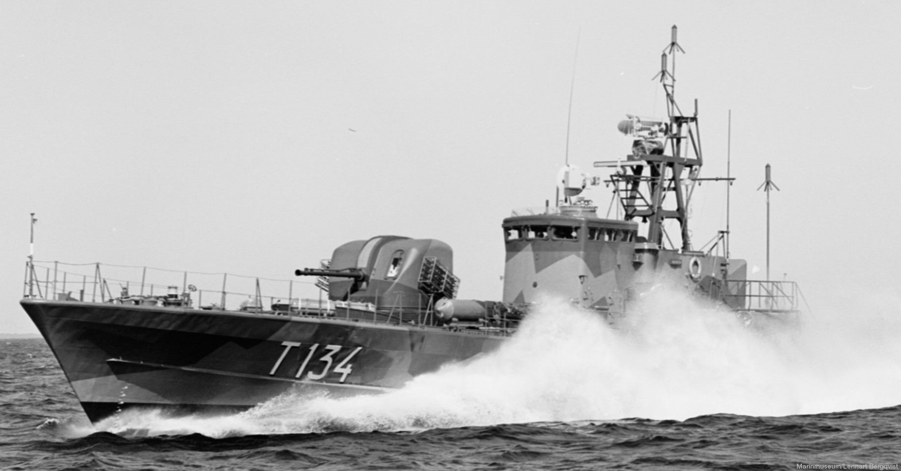 t134 varberg hswms hms norrköping class fast attack craft torpedo missile patrol boat swedish navy svenska marinen 04