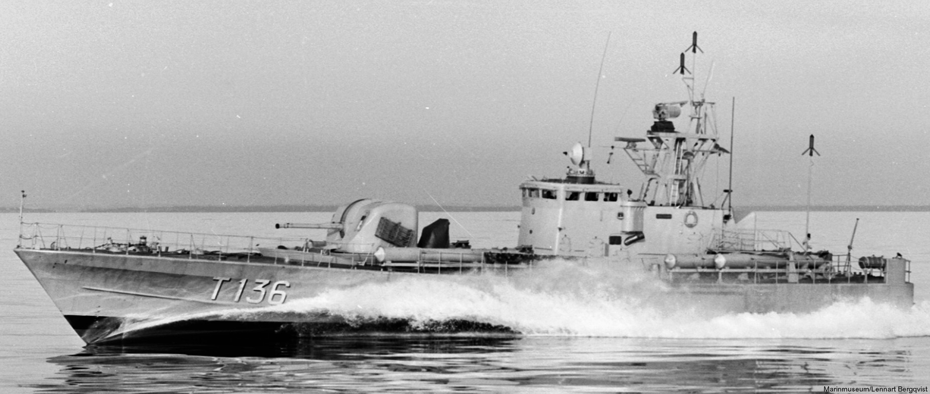 t136 västervik hswms hms norrköping class fast attack craft torpedo missile patrol boat swedish navy svenska marinen 04