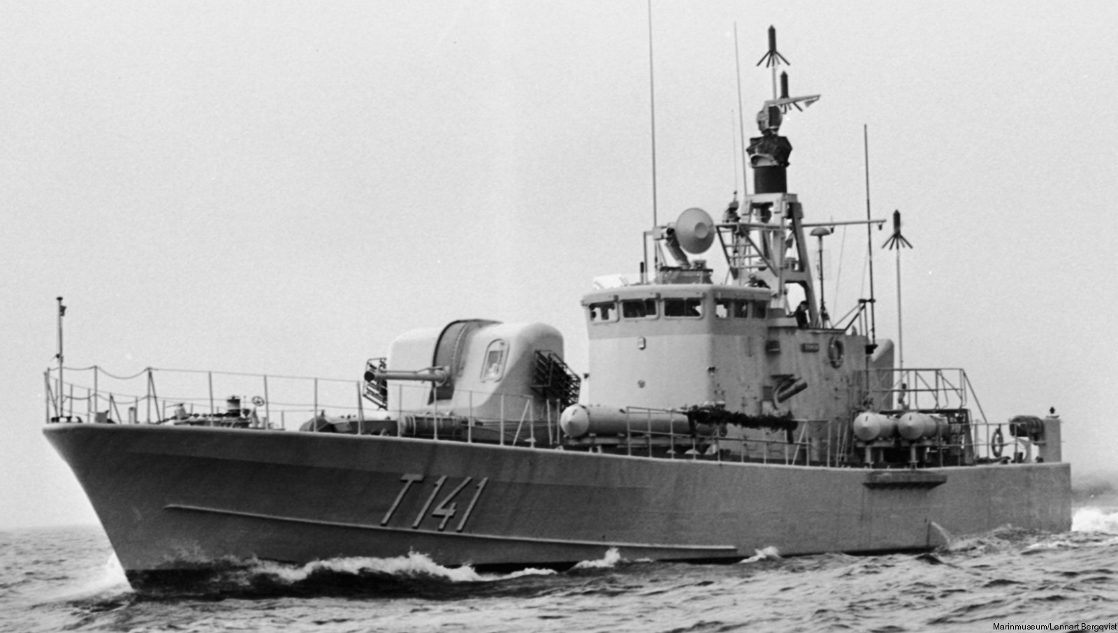t141 strömstad hswms hms norrköping class fast attack craft torpedo missile patrol boat swedish navy svenska marinen 04