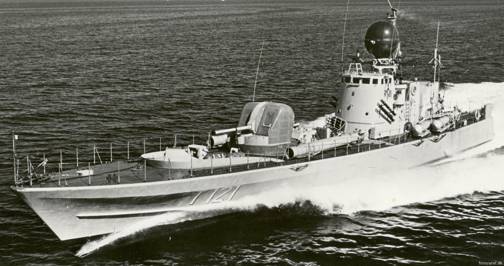 t121 spica hswms hms class fast attack craft torpedo boat vessel swedish navy svenska marinen 03